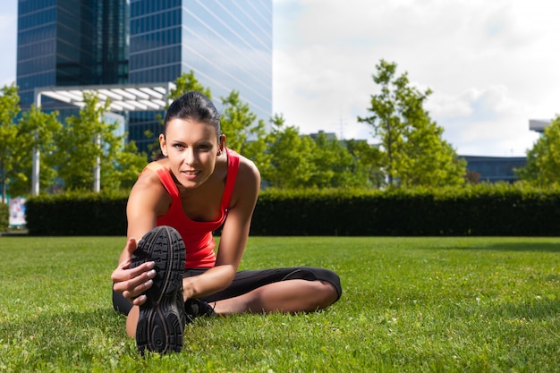 Deporte urbano - fitness en la ciudad.