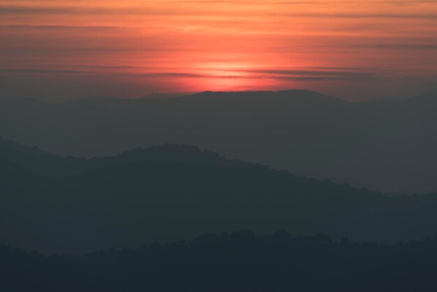 Der Berg Sonnenuntergang