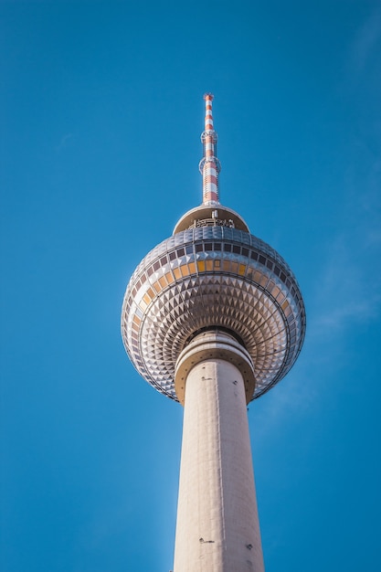 Der berühmte Fernsehturm in Berlin.