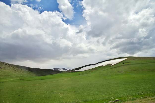 Der Blick auf die Berge des Kaukasus, Armenien