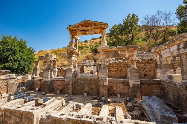 Der Brunnen des Trajan von Ephesus