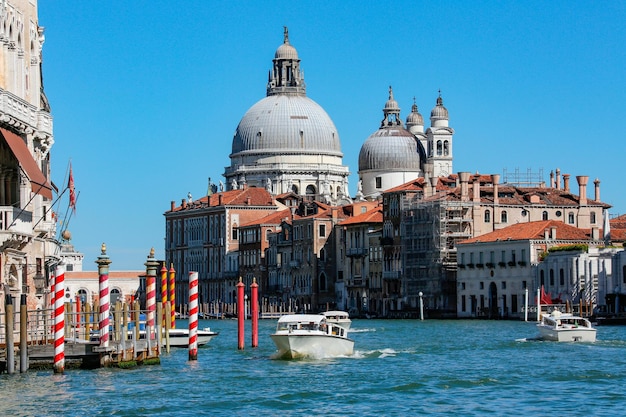 Der Canal Grande in der Stadt Venedig Italien