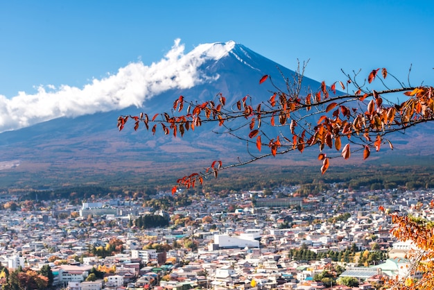 Der Fujisan-Ansicht von der roten Pagode