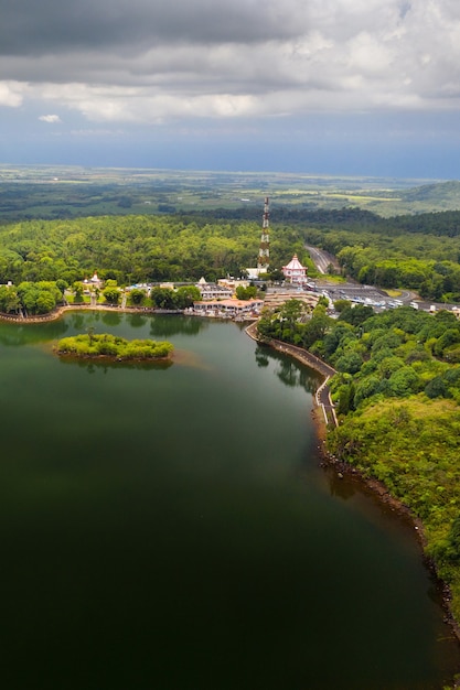 Der Ganga Talao Tempel in Grand Bassin, Savanne, Mauritius.