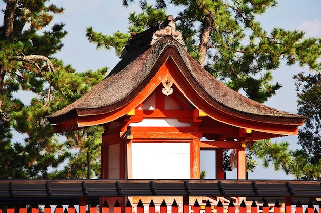 Der kleine Tempel Insel Miyajima Japan