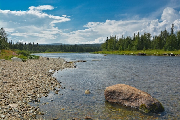 Der Nationalpark Yugyd VA Der Fluss Shchugor