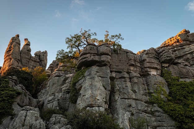 Der Naturpark Torcal de Antequera ist eines der beeindruckendsten Beispiele für Karstlandschaften in Europa. Dieser Naturpark liegt in der Nähe von Antequera. Spanien.