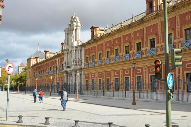 Der Palast von San Telmo in Sevilla