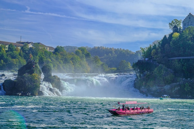Der Rheinfall ist der größte Wasserfall Europas
