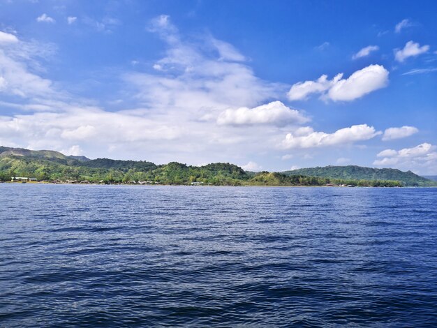 Der See in der Nähe des Vulkans Taal auf den Philippinen