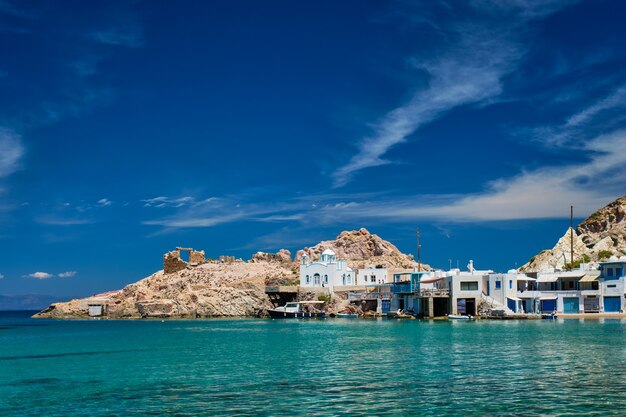 Der Strand von Firapotamos in Milos Griechenland