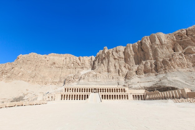 Der Tempel der Hatschepsut bei Luxor in Ägypten