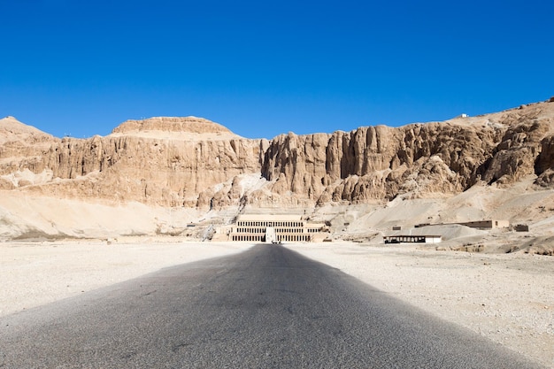 Der Tempel der Hatschepsut bei Luxor in Ägypten