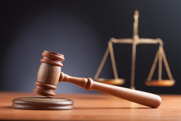 Foto derecho martillo de madera abogado concepto de justicia justicia