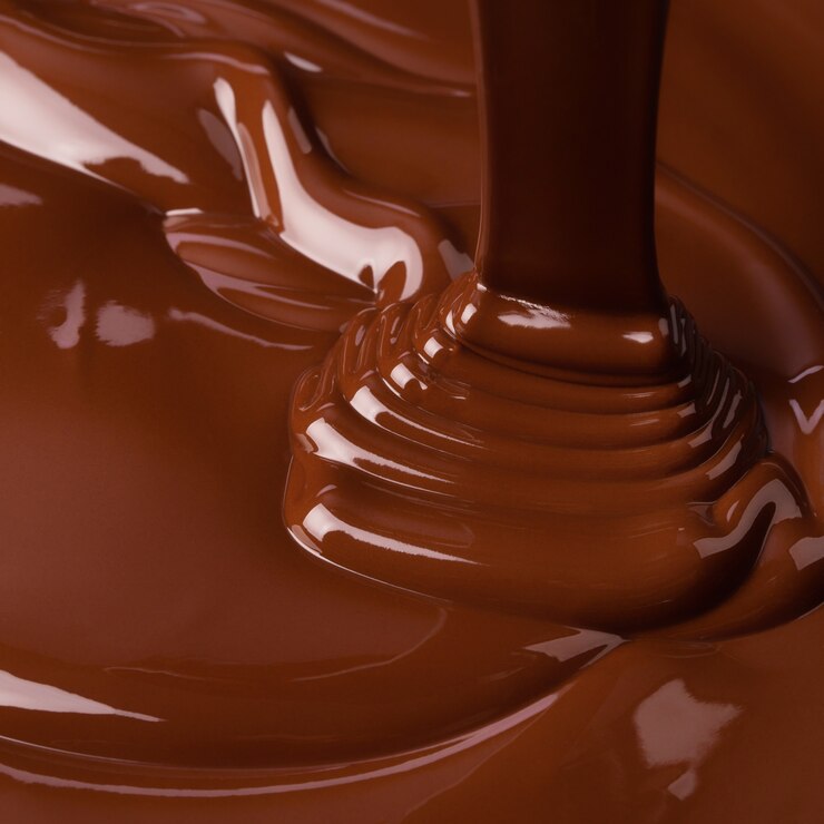 Derreta o chocolate escuro