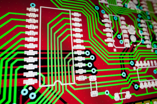 Desarrollo de una placa electrónica en pantalla de PC