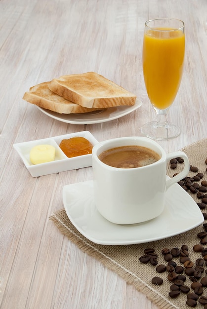 Desayuno con café