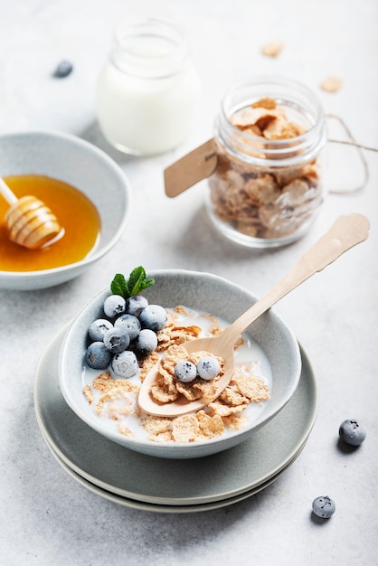 Desayuno con copos de maíz