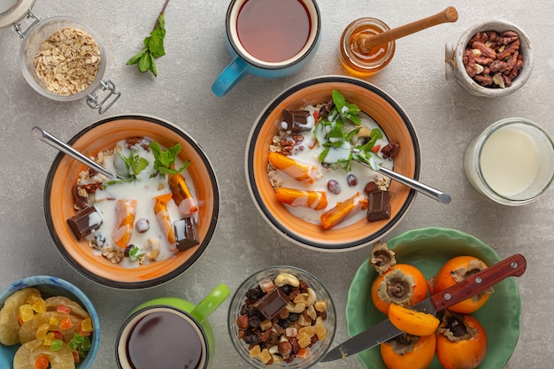 Desayuno saludable avena y frutas