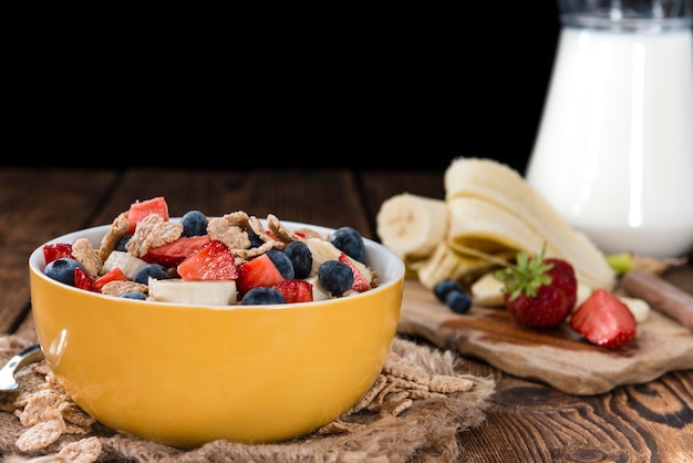 Desayuno Saludable Copos de Maíz con Frutas