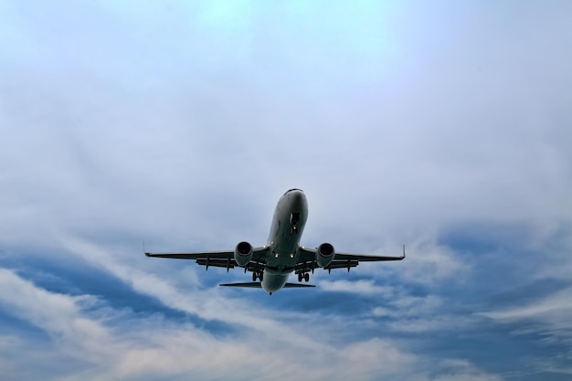 Descendo avião para pousar