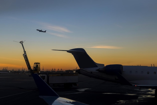 Descongelamento da preparação da aeronave antes do voo no aeroporto