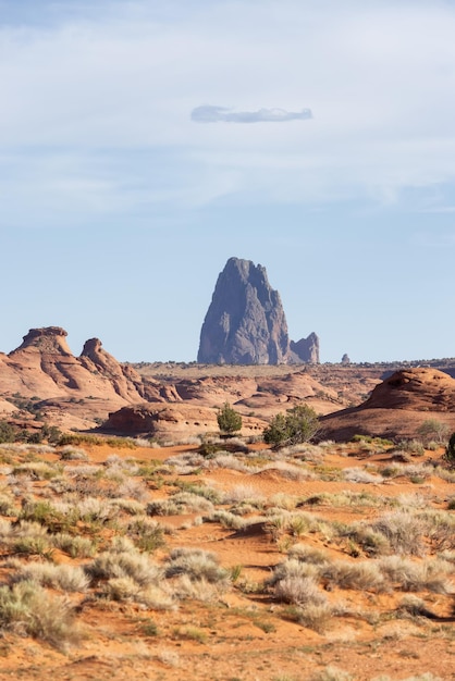 Desert Rocky Mountain amerikanische Landschaft sonnigen Tag des blauen Himmels