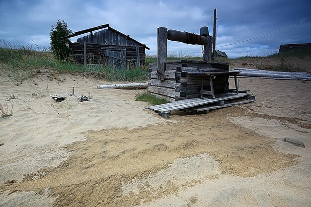 desertificación, concepto de cambio climático, calentamiento global / paisaje desértico