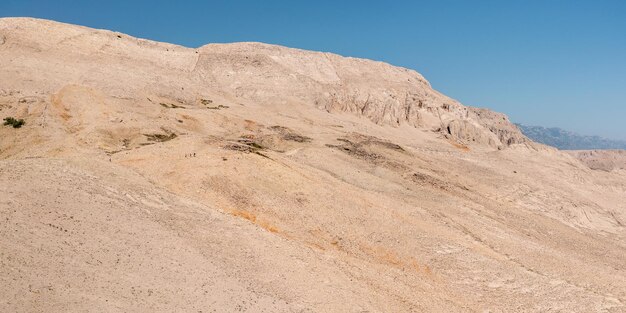 Deserto com céu azul