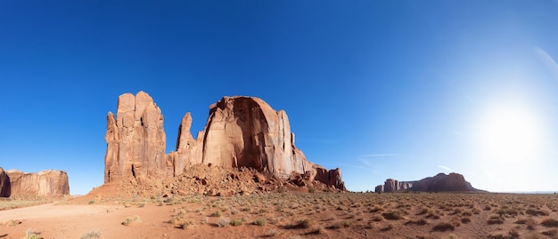 Deserto montanha rochosa paisagem americana ensolarada manhã nascer do sol