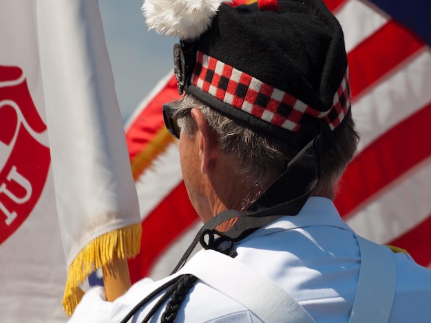 Desfile de apertura con veteranos en el Salón Aeronáutico de las Montañas Rocosas en Broomfield, Colorado.