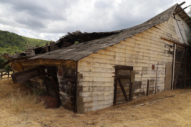 Desglosado edificio en Morgan Hill California