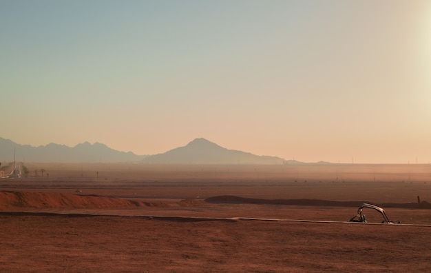 Desierto y montañas en Egipto