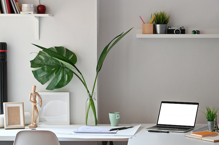 Foto design criativo de arquitetura de espaço de trabalho com suprimentos de laptop e arquiteto.