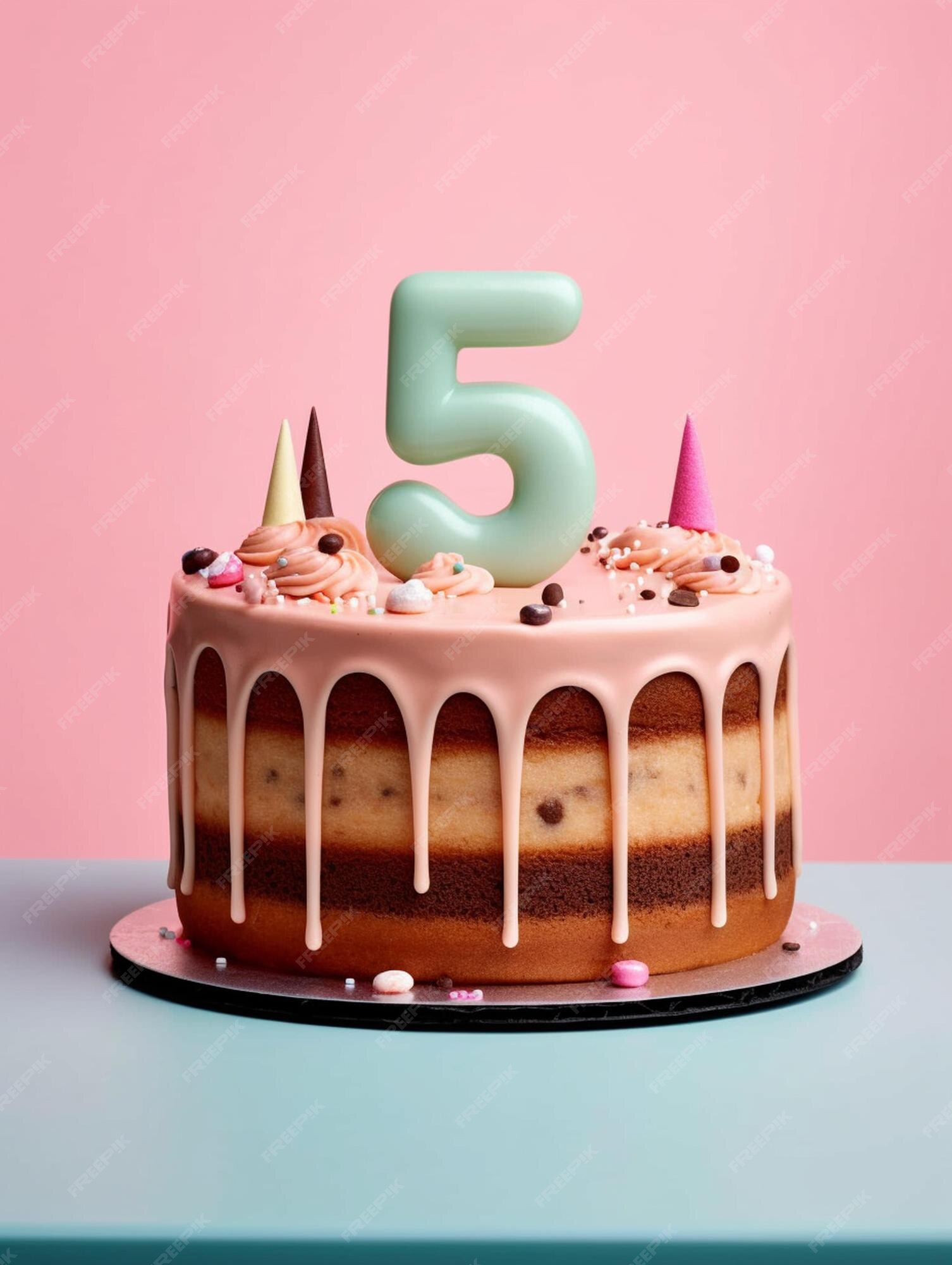 Design de bolo de aniversário infantil de 5 anos