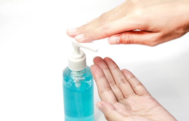 Desinfectante de manos gel de alcohol frotar manos limpias higiene prevención del brote de virus coronavirus