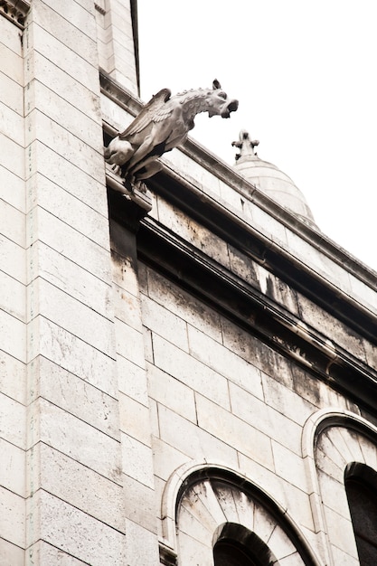 Detail der Basilika des Heiligen Herzens von Paris, allgemein bekannt als Basilika Sacré-Cœur, gewidmet dem Heiligen Herzen Jesu, in Paris, Frankreich