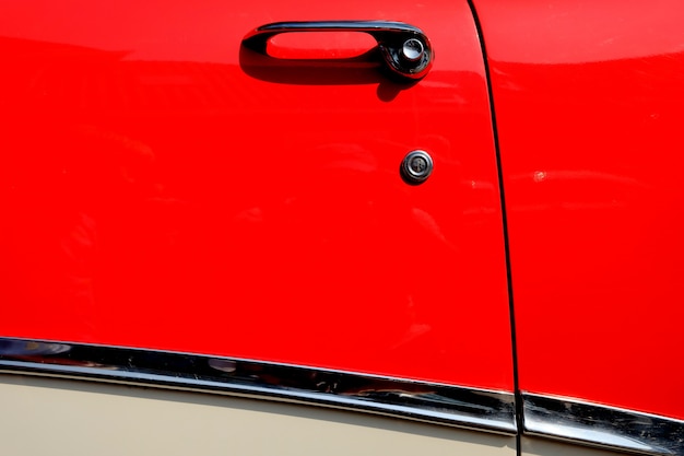 Foto detail eines roten sportwagens