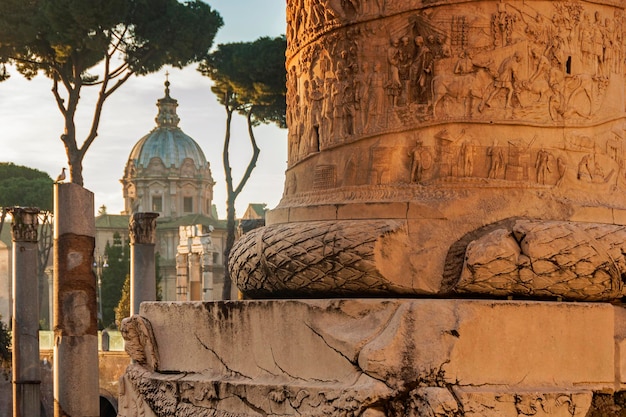 Detalhe da coluna Traian em Roma