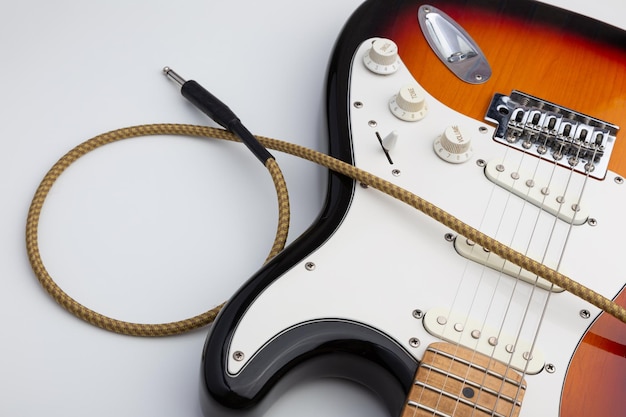 Detalhes de um close up de uma guitarra elétrica