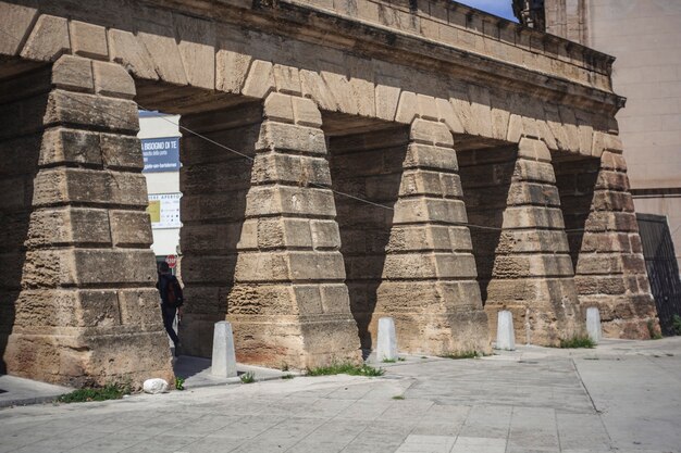 Detalle de arquías y edificios pertenecientes al Foro Itálico de Palermo