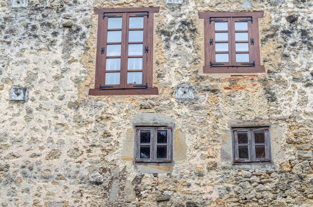 Foto detalle arquitectónico en santillana del mar, españa