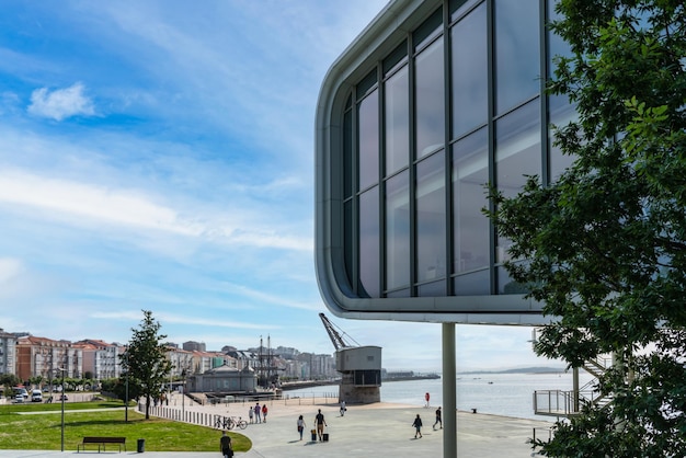 Detalle de la arquitectura del Museo de Arte Contemporáneo Centro Botín en la ciudad de Santander Cantabria España