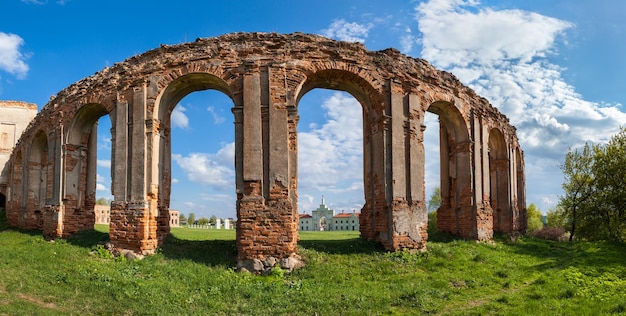 Detalle del castillo en ruinas