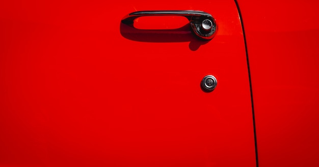 Foto detalle de un coche deportivo rojo