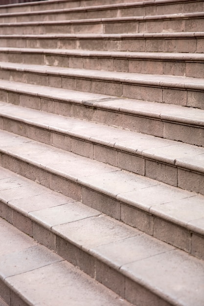 Detalle de escalera vacia