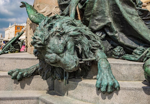 Detalle del monumento a Víctor Manuel II en Venecia, Italia.