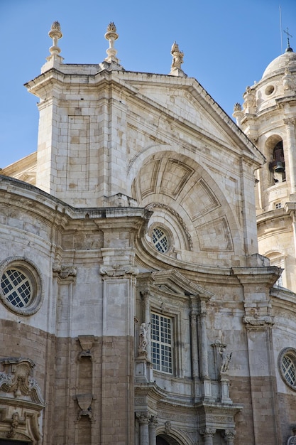 detalle del portal de la catedral de Cádiz España