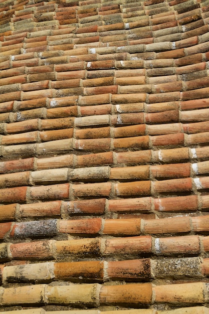 Detalle de los tejados urbanos tradicionales portugueses.