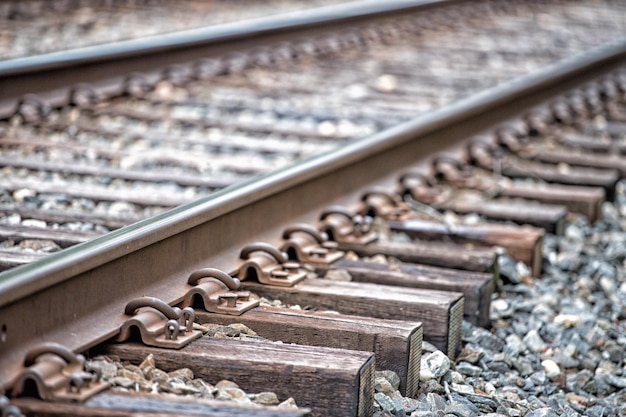 Detalle de las vías del tren de cerca